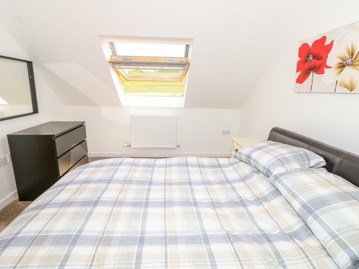 6 Yarmouth Cottages Freshwater Extérieur photo